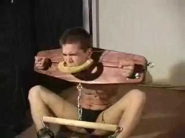 Male Bondage Porn - Submissive male slave craves for BDSM and bondage with someone - BDSM.one